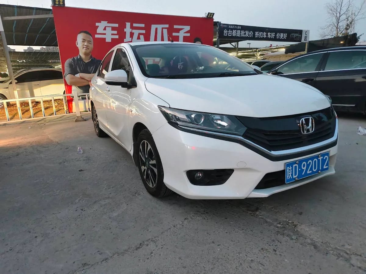 Honda 2016 1.5L CVT V 3