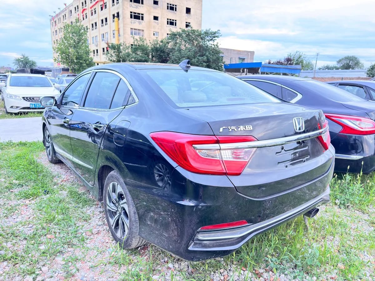 Honda 2016 1.8L CVT 4