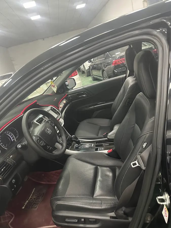 Honda 2016 2.4L EX 7