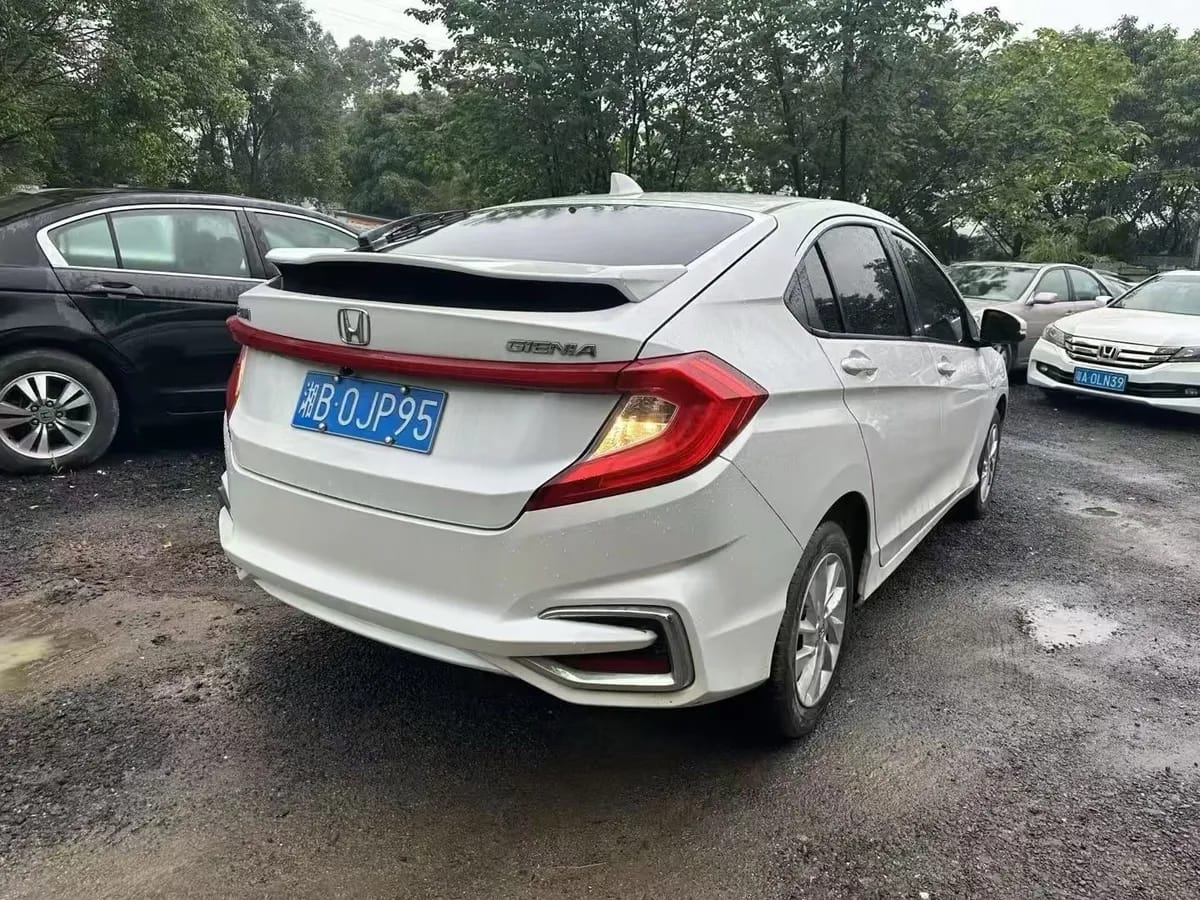 Honda 2017 1.5L CVT 6