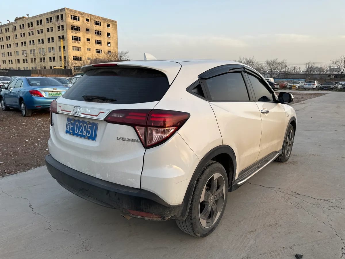 Honda 2017 1.8L CVT 4