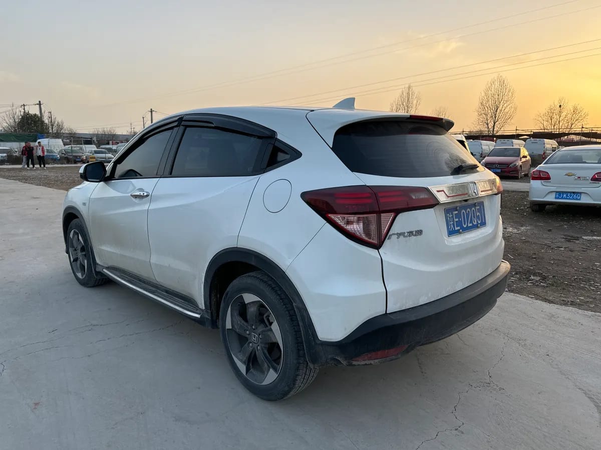 Honda 2017 1.8L CVT 6