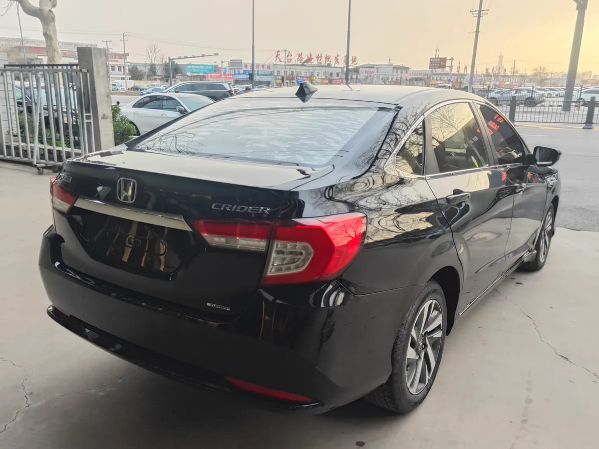Honda 2019 180Turbo CVT V 7