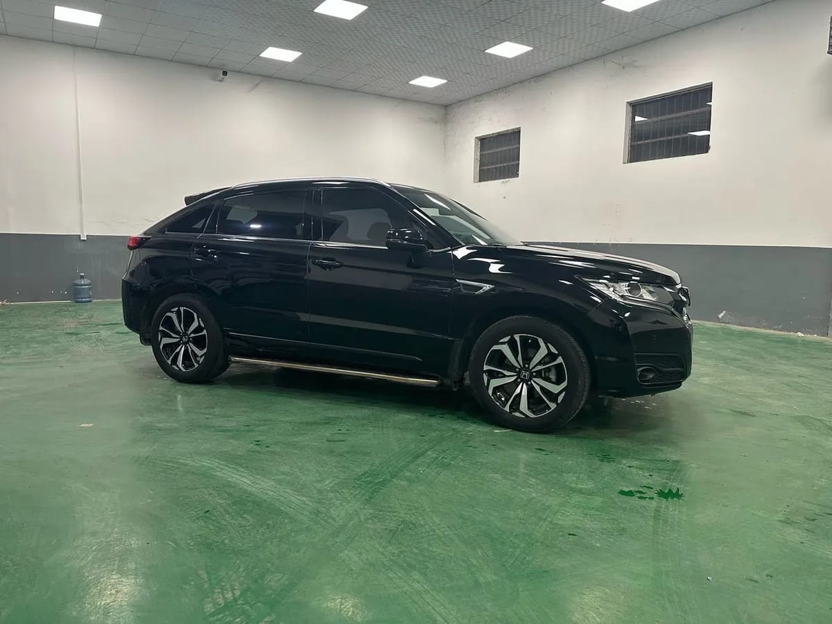 Honda UR-V 2017 240TURBO 8
