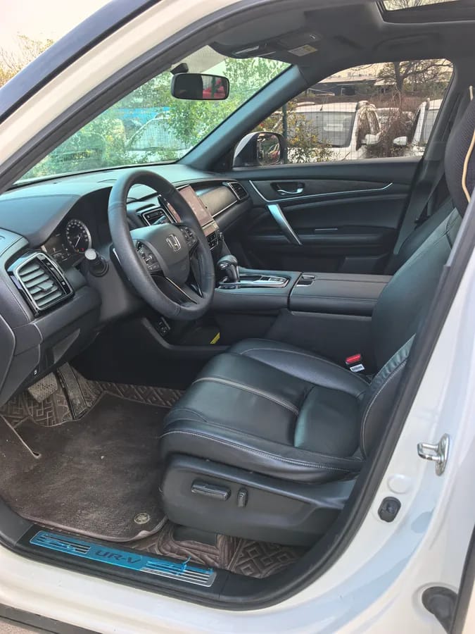 Honda UR-V 2020 240TURBO 4