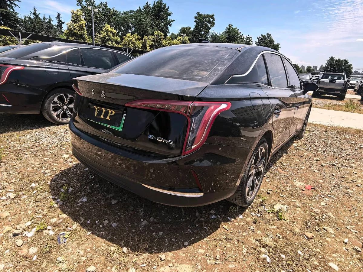 Hongqi E-QM5 2023 6