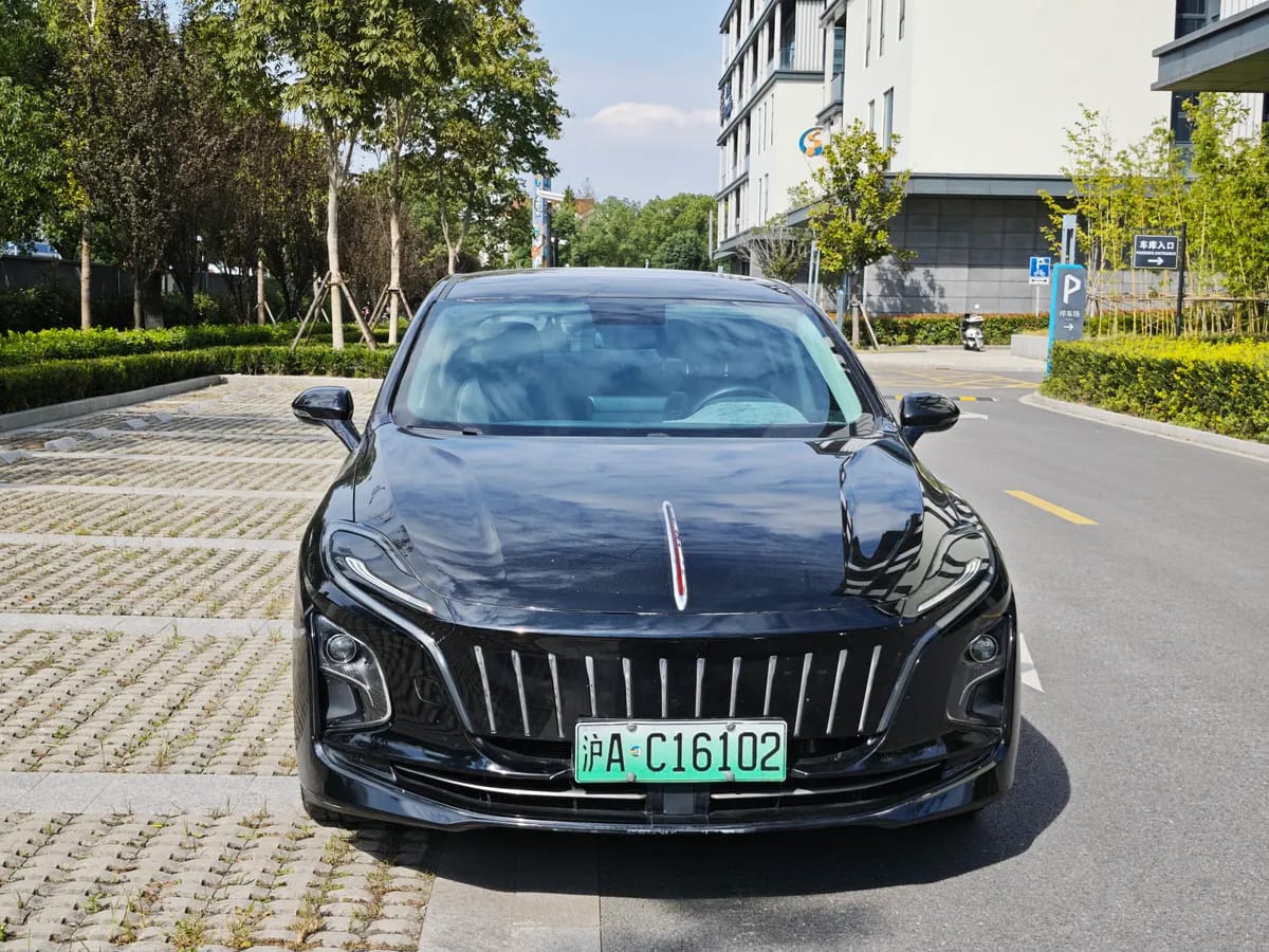 Hongqi E-QM5 2023 560km PLUS