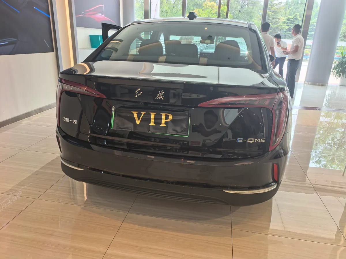 Hongqi E-QM5 2024 500km 6