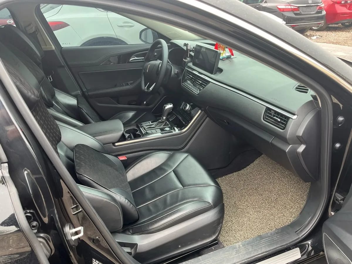 Hongqi H5 2019 30TD 4