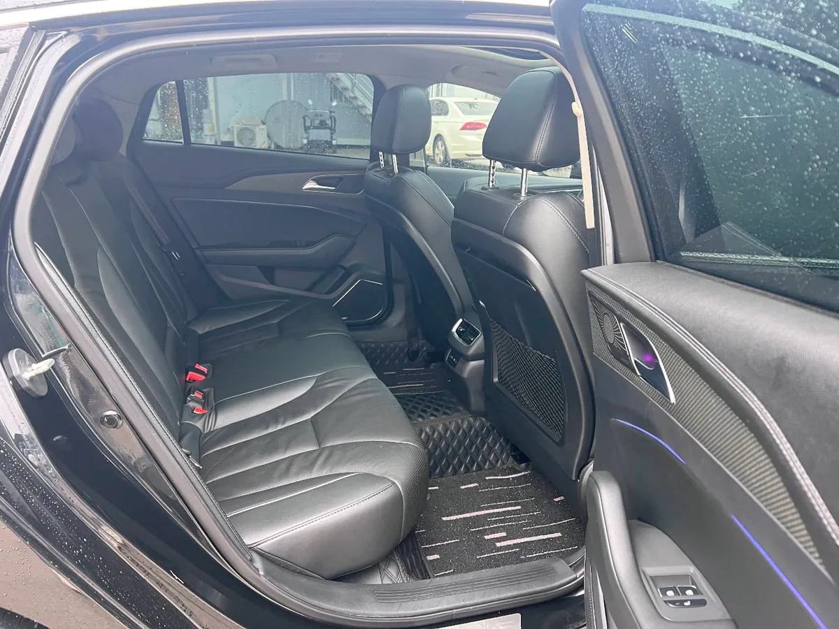 Hongqi H5 2020 1.8T 6