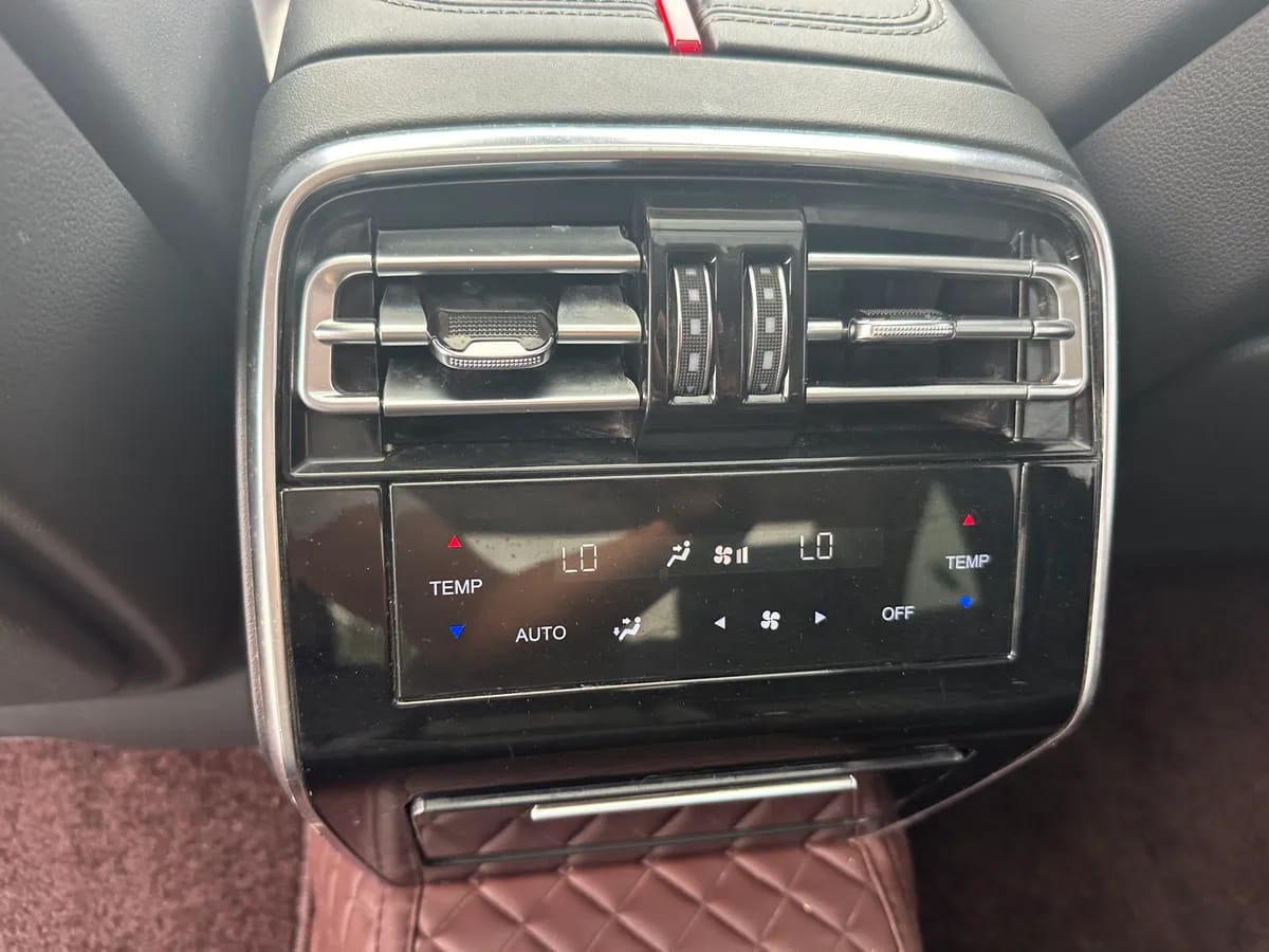 Hongqi H9 2020 2.0T 8