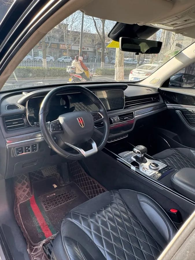 Hongqi HS5 2019 2.0T 7