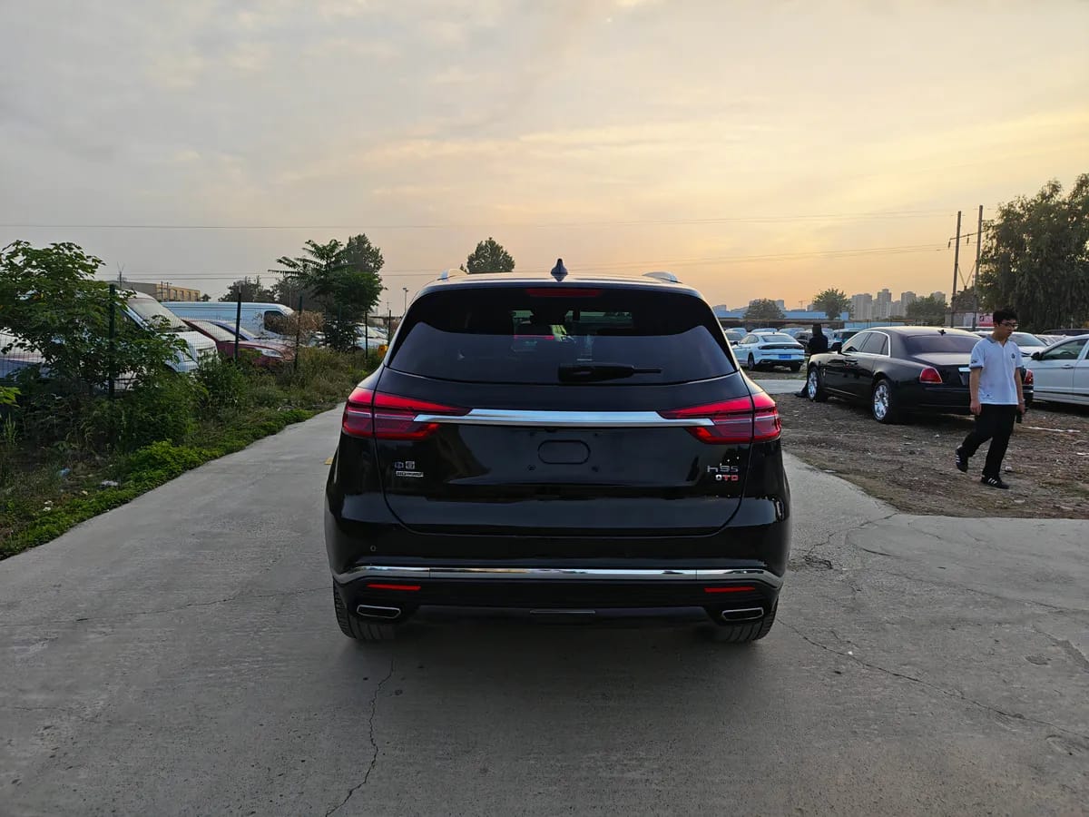 Hongqi HS5 2022 2.0T 5