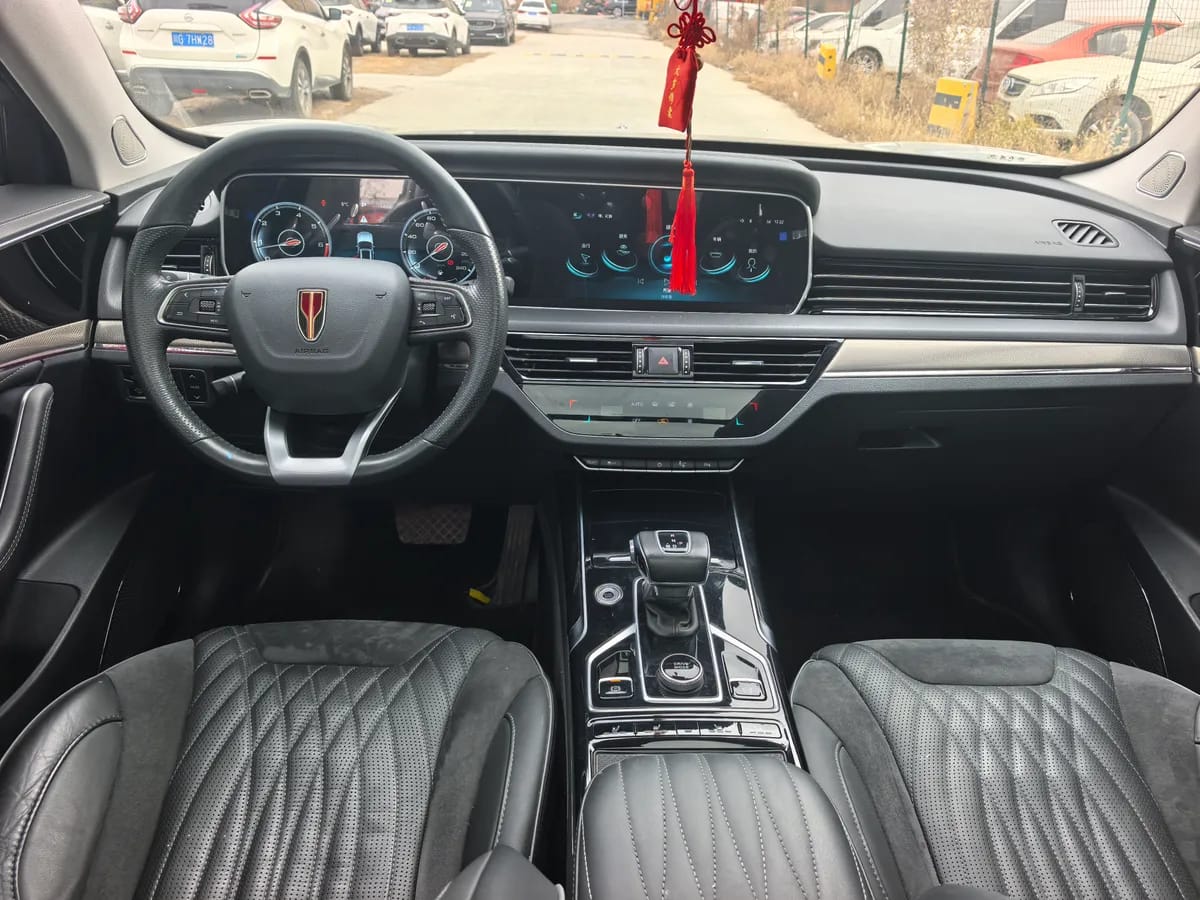 Hongqi HS5 2022 2.0T 7