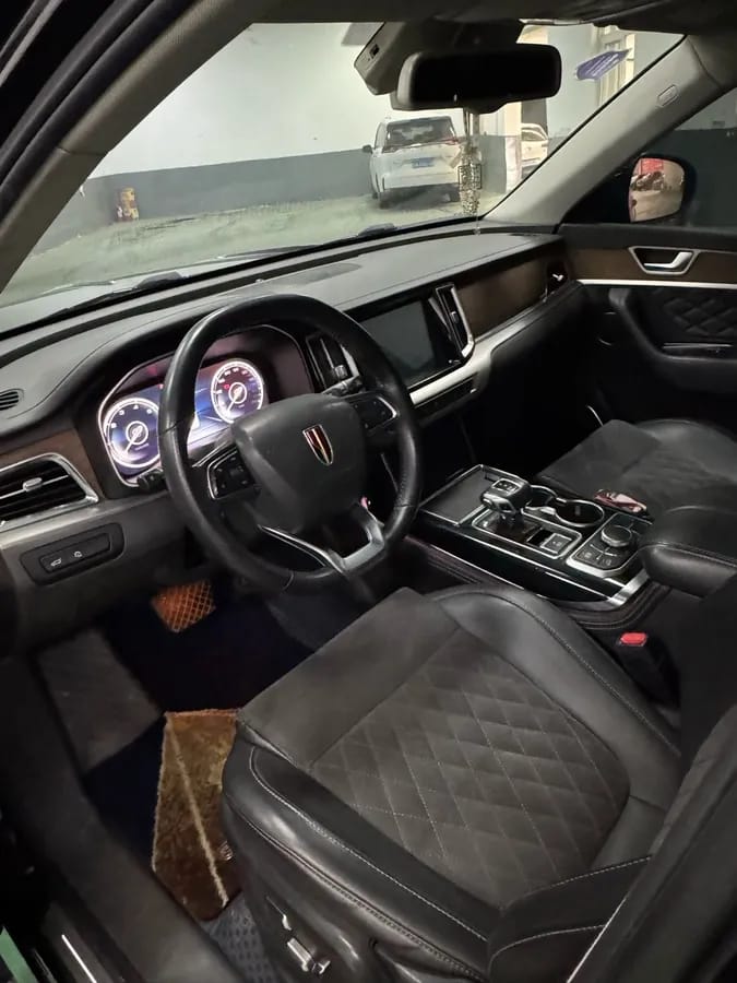 Hongqi HS7 2021 2.0T DCT 8