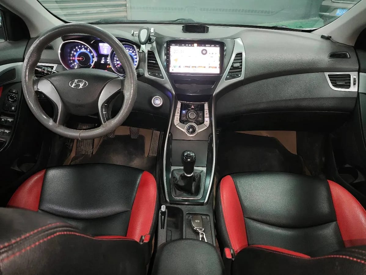 Hyundai 2012 1.6L 5