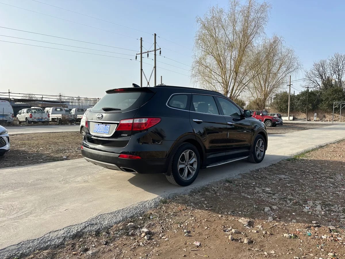 Hyundai ( ) 2013 2.2T 7 4