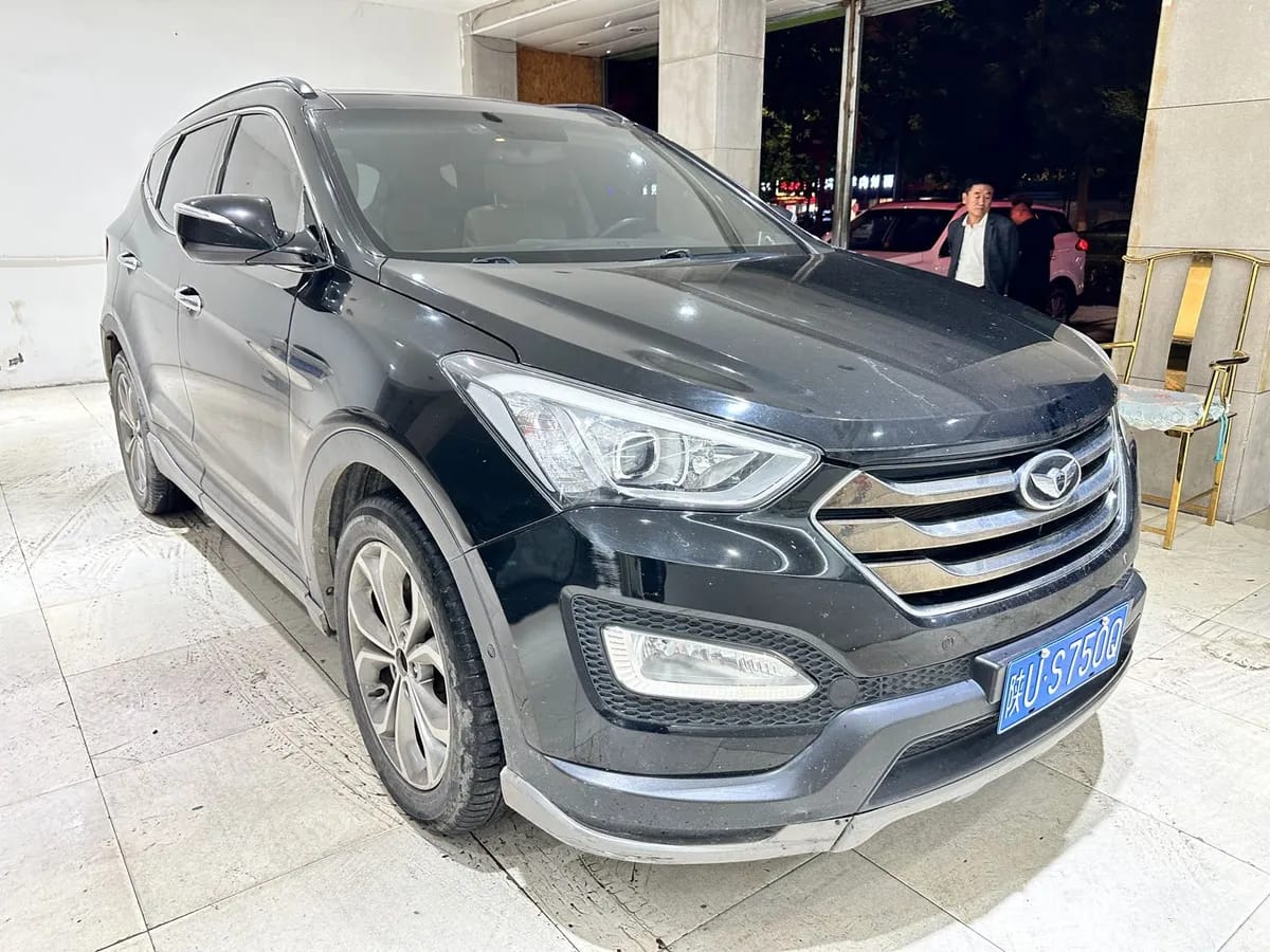 Hyundai ( ) 2013 3.0L 7 IV 3