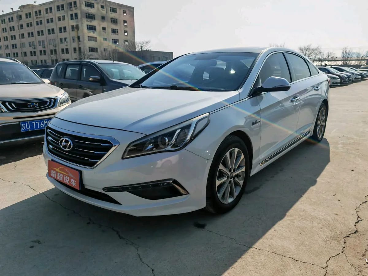 Hyundai 2015 1.6T GLS