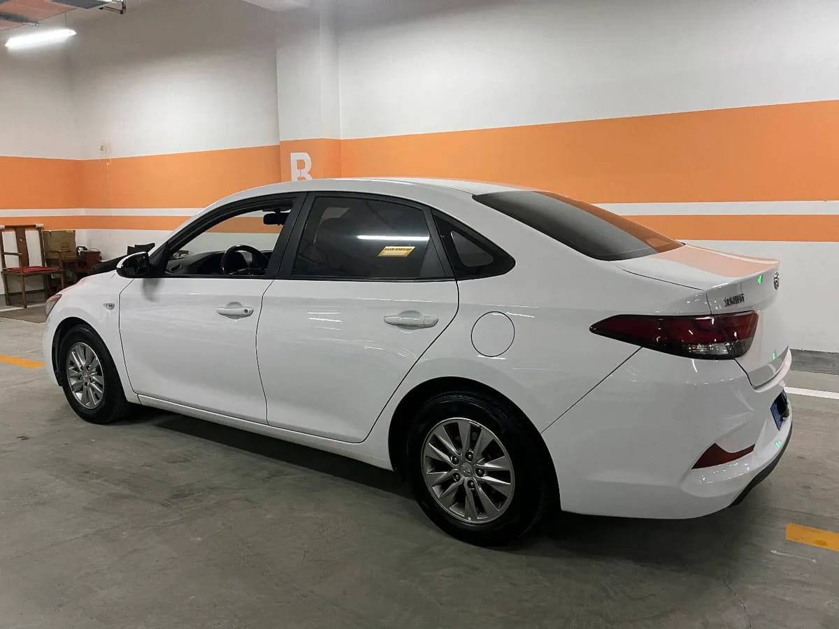 Hyundai 2017 1.6L GLS 6