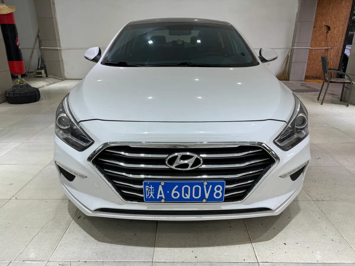 Hyundai 2017 1.6T GLS 2