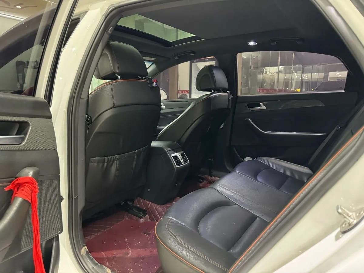 Hyundai 2017 1.6T GLS 5