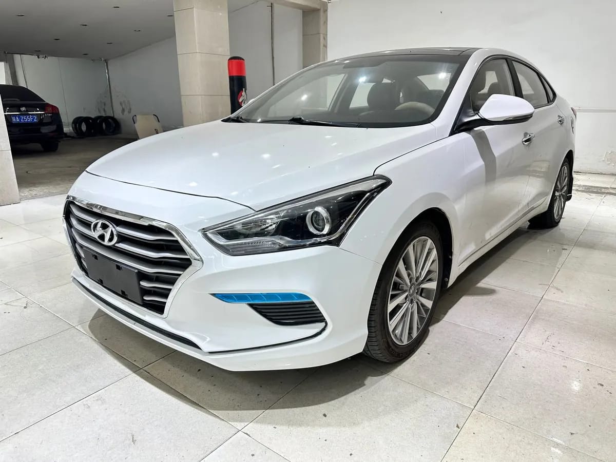 Hyundai 2017 1.8L GLS