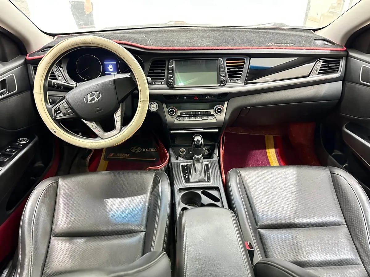 Hyundai 2017 1.8L GLS 5