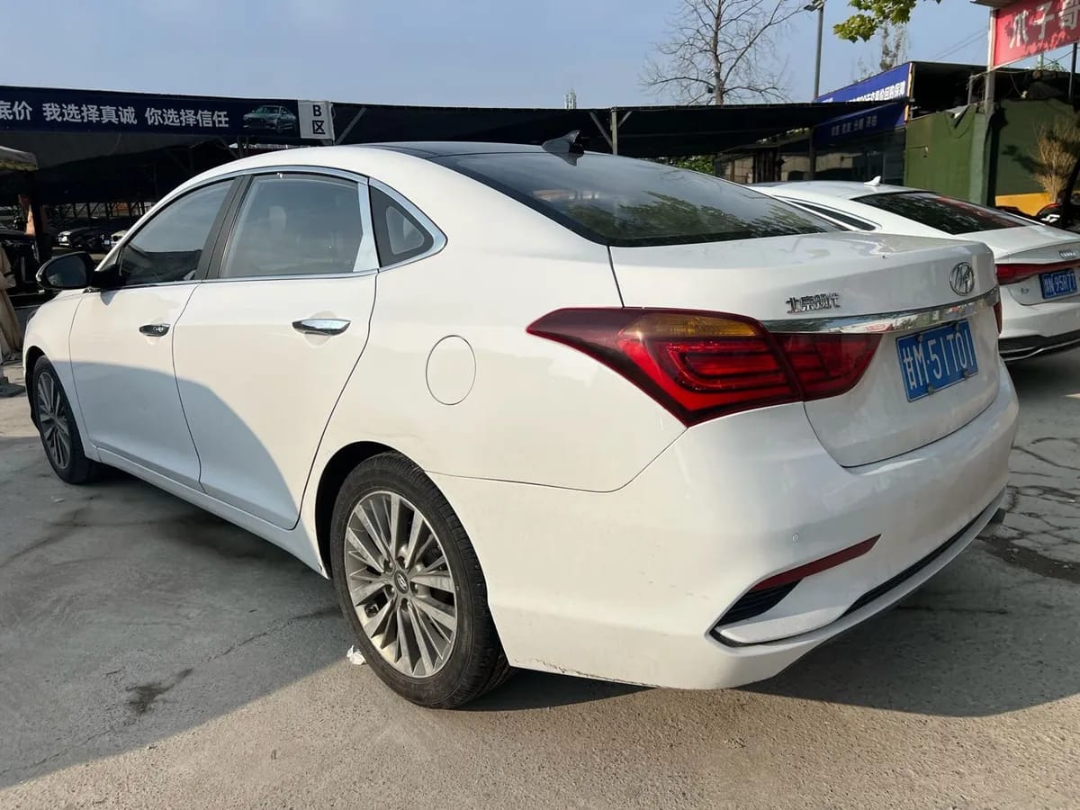 Hyundai 2019 1.8L DLX VI 6