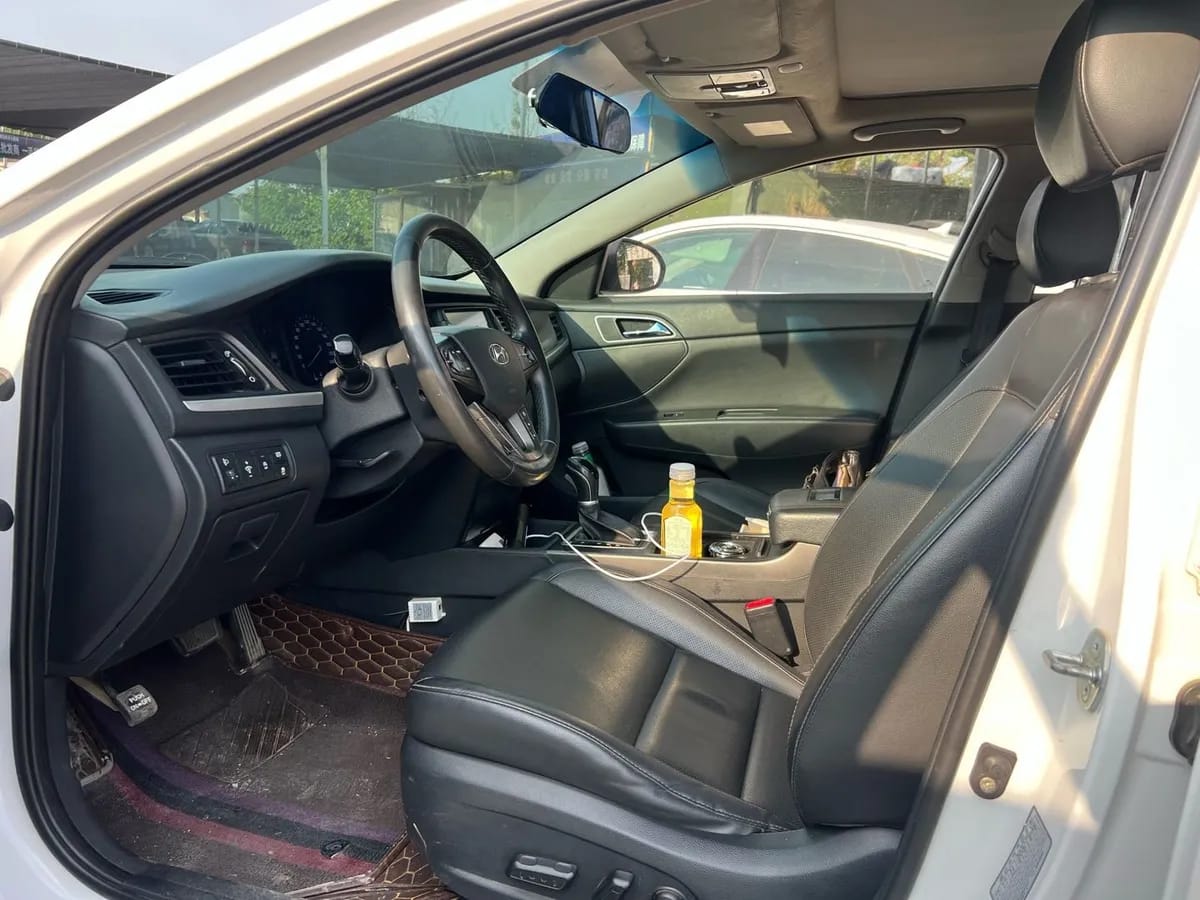 Hyundai 2019 1.8L DLX VI 7