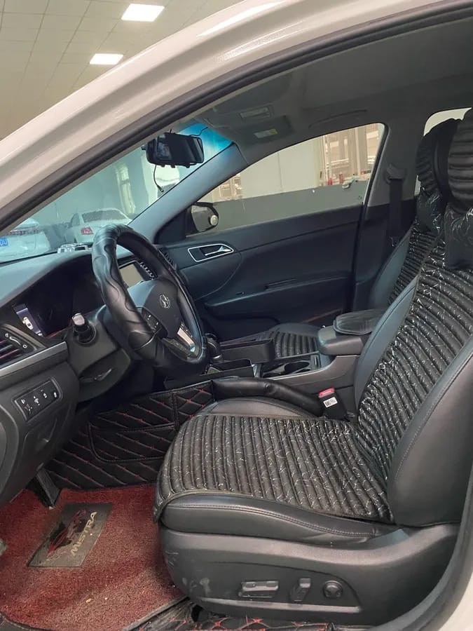 Hyundai 2019 1.8L GLS VI 9