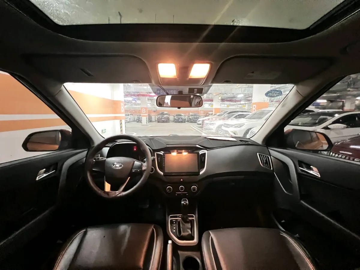 Hyundai ix25 2015 1.6L GLS 9