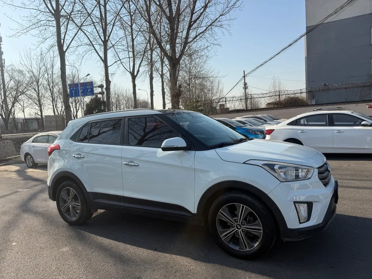 Hyundai ix25 2015 1.6L GS 3