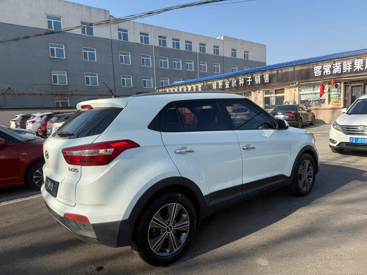 Hyundai ix25 2015 1.6L GS 8