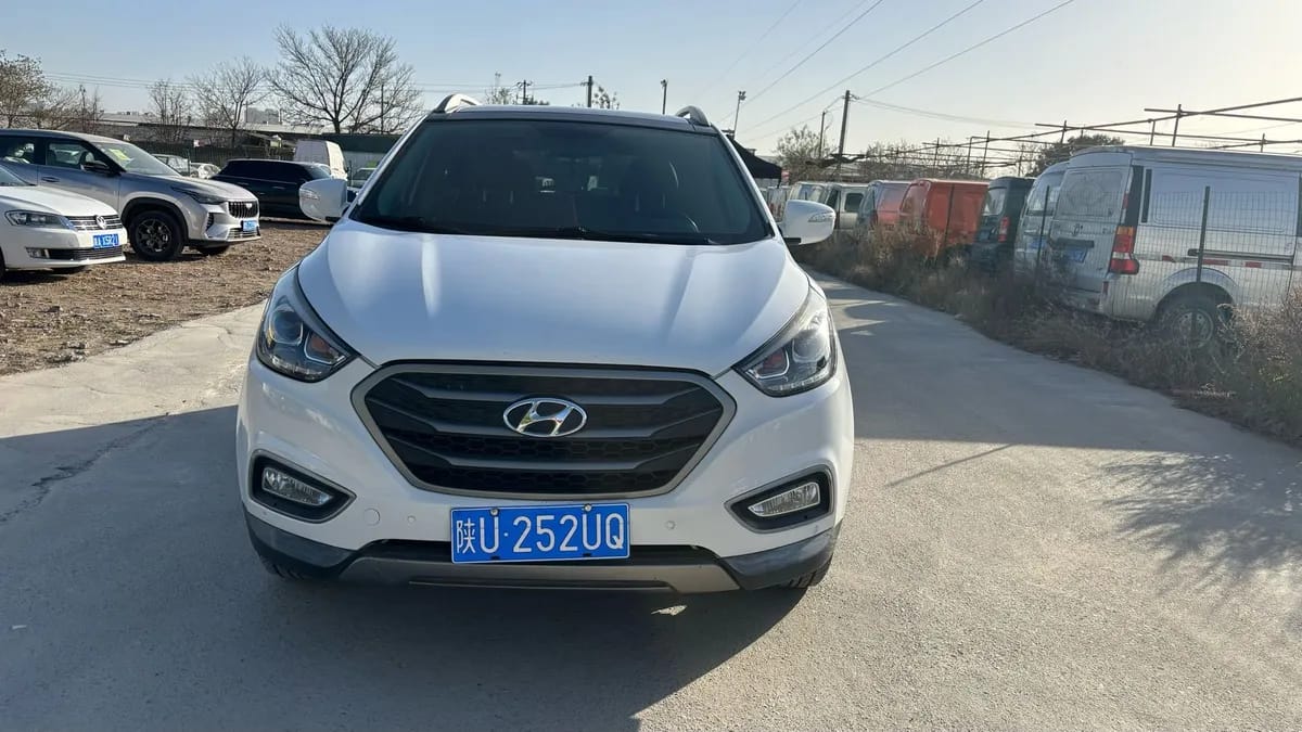 Hyundai ix35 2015 2.0L V 2