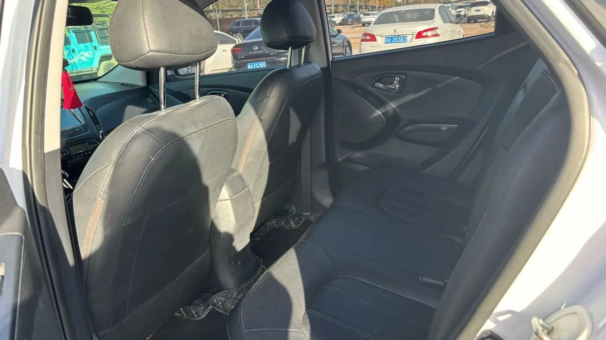 Hyundai ix35 2015 2.0L V 4