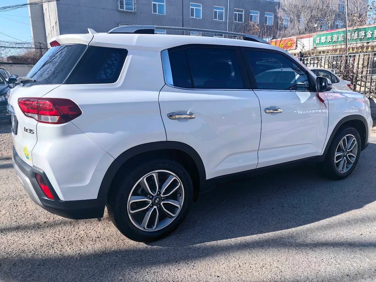 Hyundai ix35 2019 2.0L · V 4