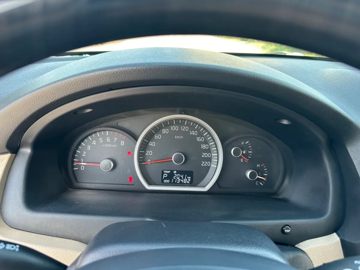 Kia 2013 2.0L GL 3