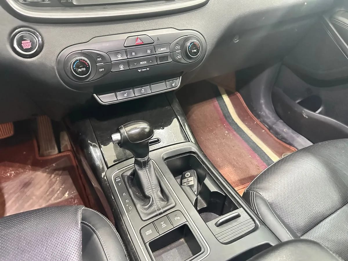 Kia ( ) 2015 L 2.4L 4WD 5 V 6
