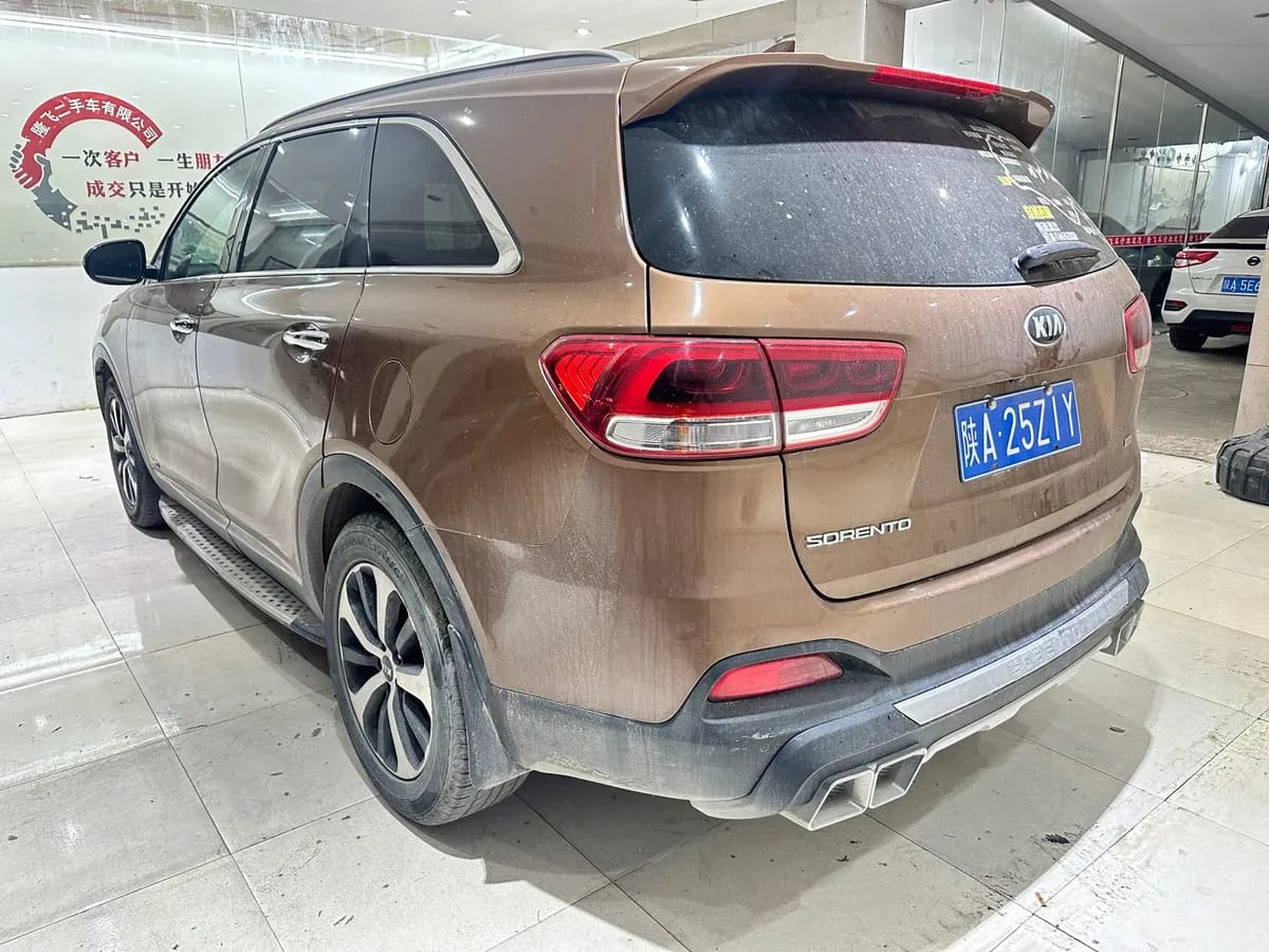 Kia ( ) 2015 L 2.4L 4WD 5 V 8
