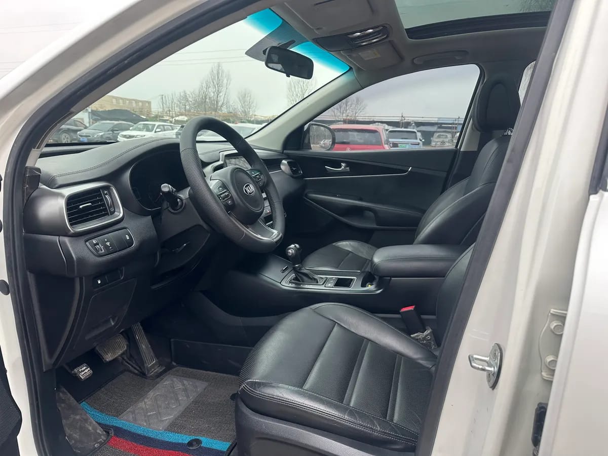 Kia ( ) 2016 L 2.2T 4WD 5 V 9
