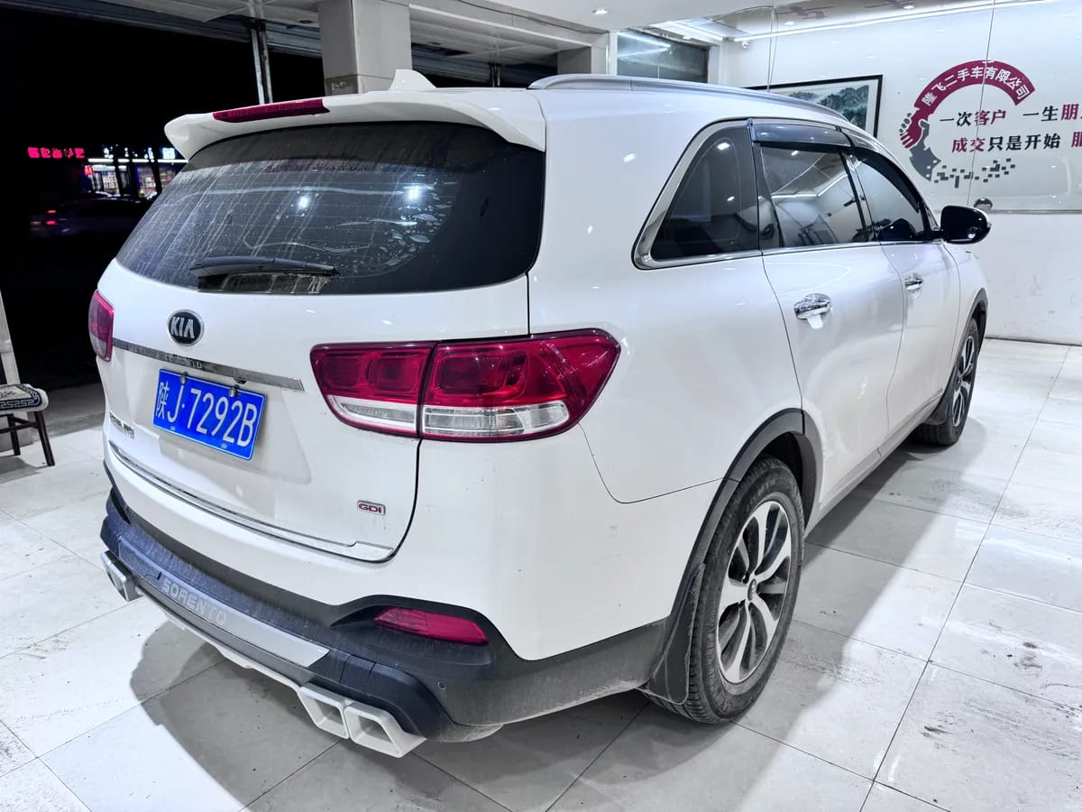 Kia 2016 L 2.4L 4WD 5 IV 9