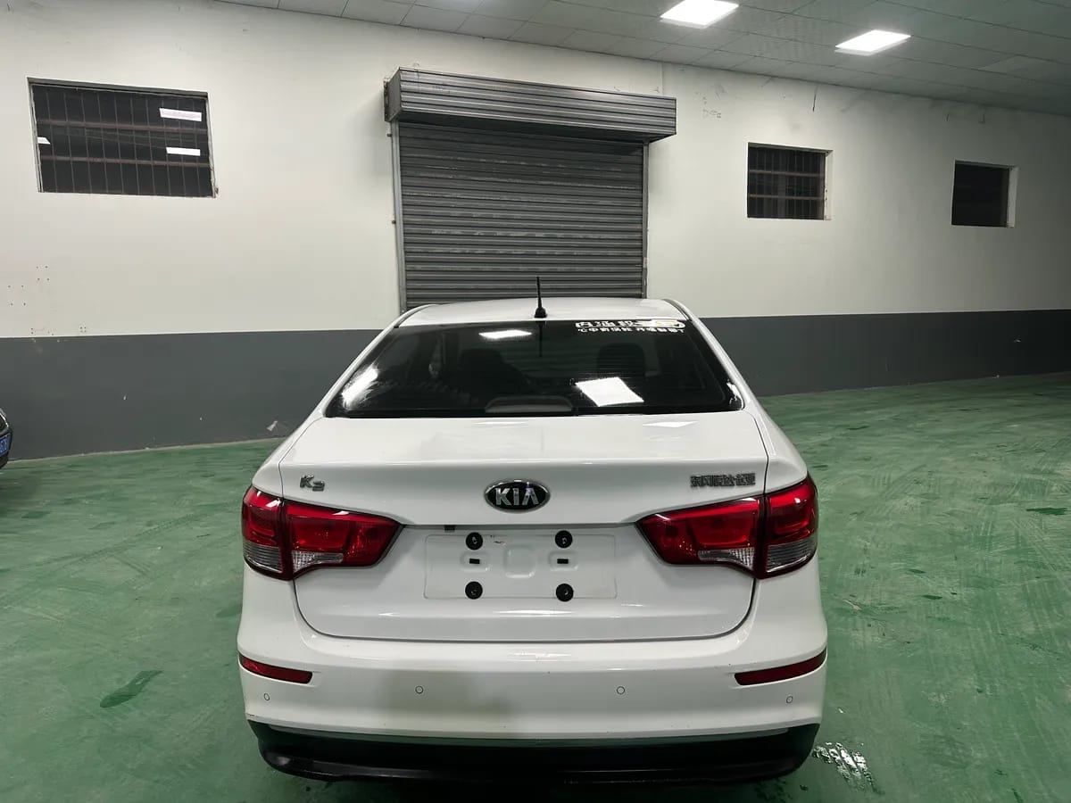 Kia K2 2015 1.4L MT GLS 5