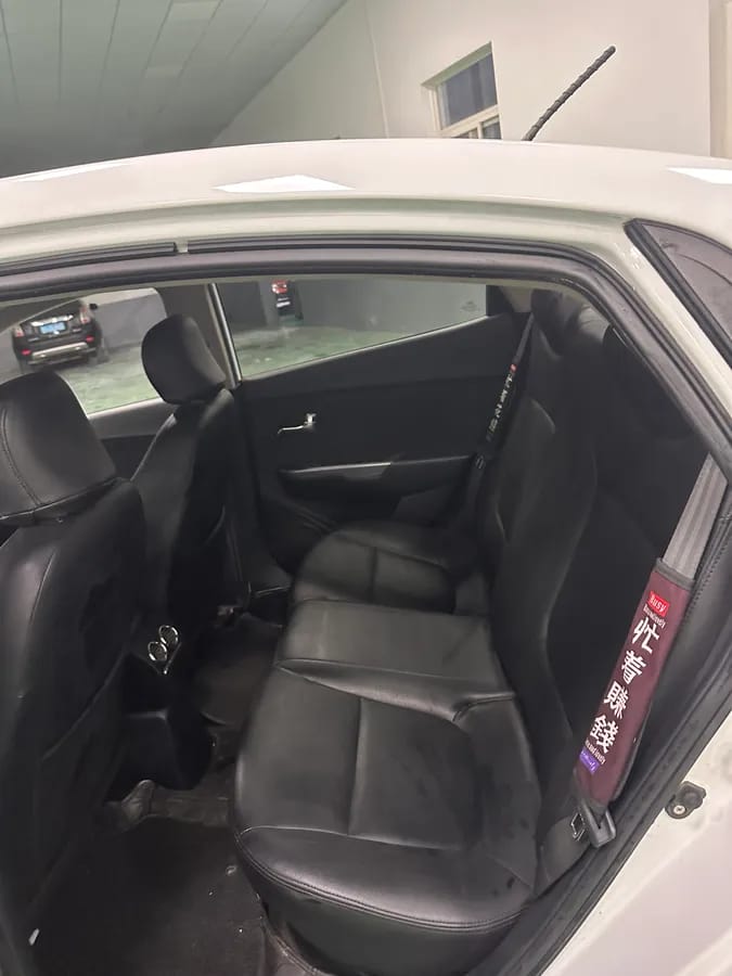 Kia K2 2015 1.4L MT GLS 8