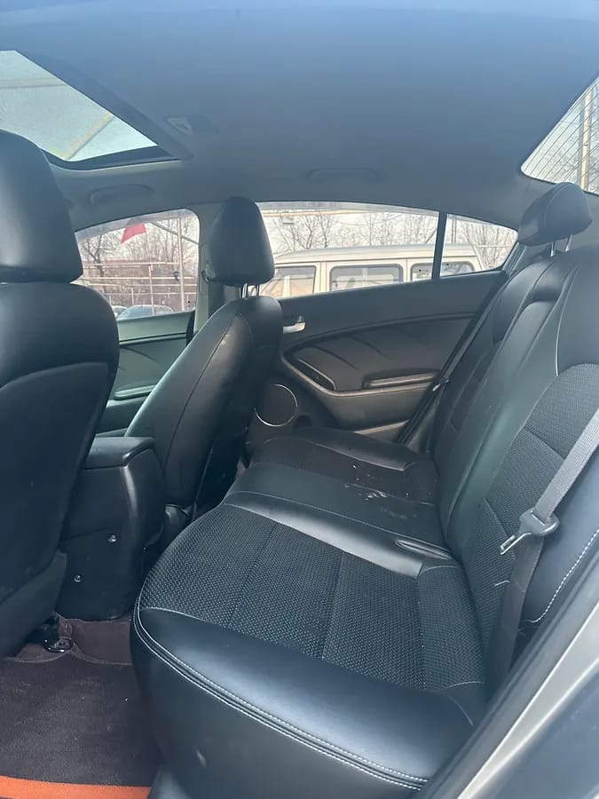 Kia K3 2013 1.6L DLX 6