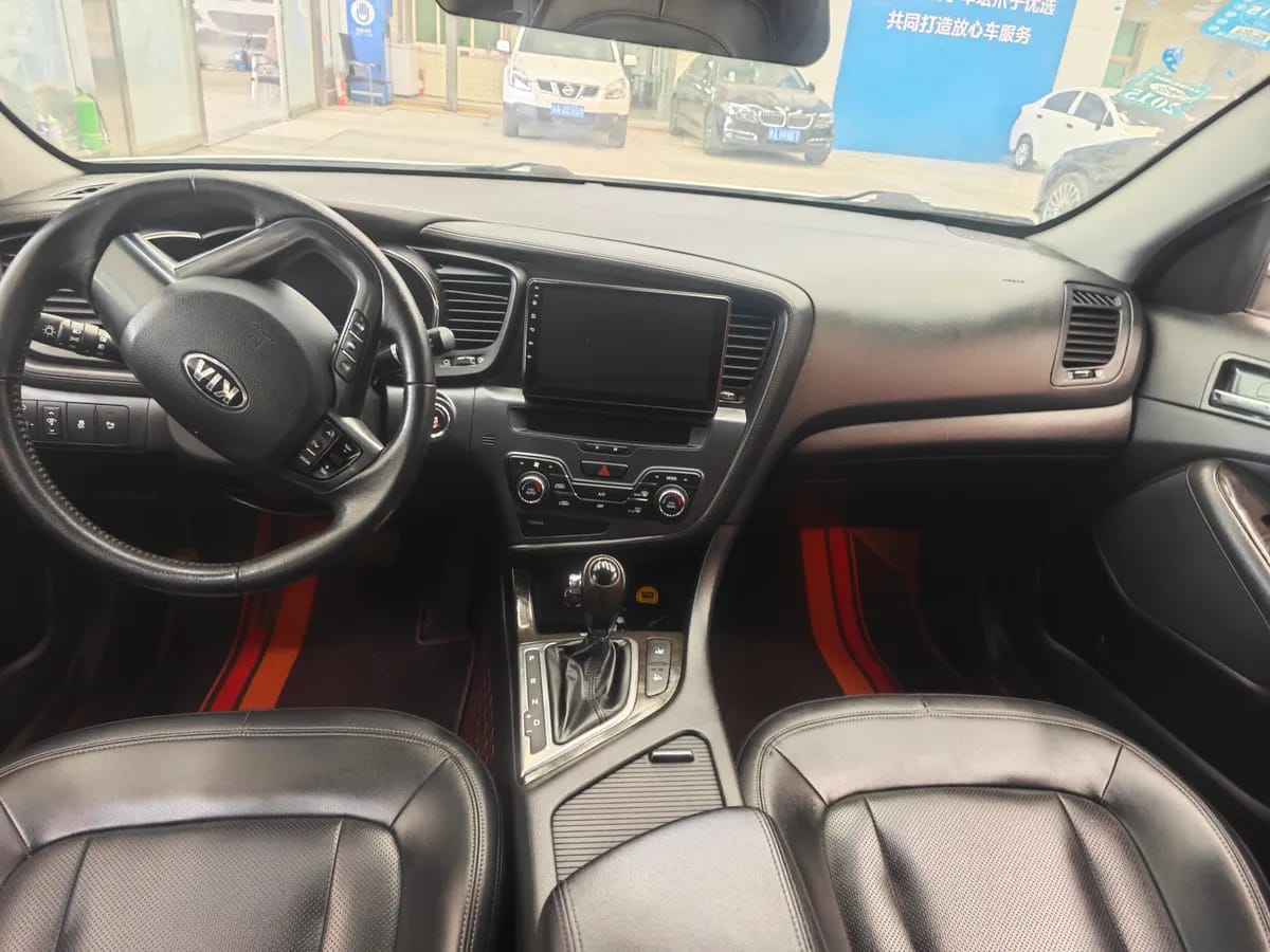 Kia K5 2012 2.0L DLX 10
