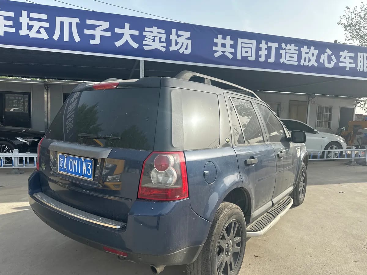 Land Rover 2 2009 3.2L 4