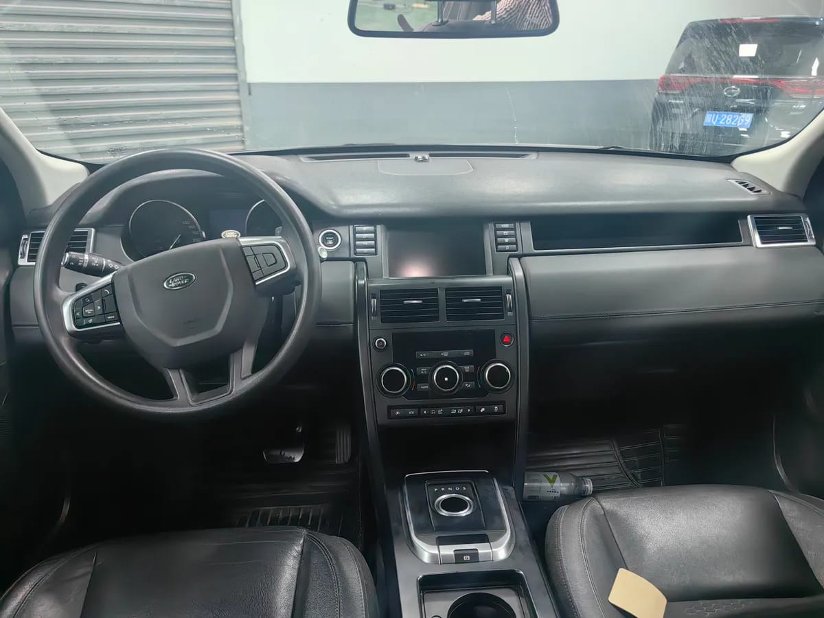 Land Rover 2016 2.0T S 8