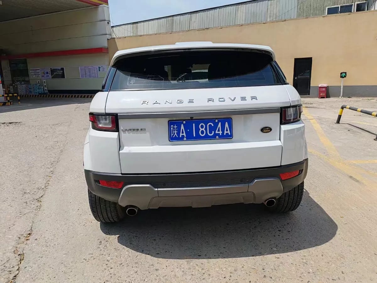 Land Rover 2016 2.0T SE 9