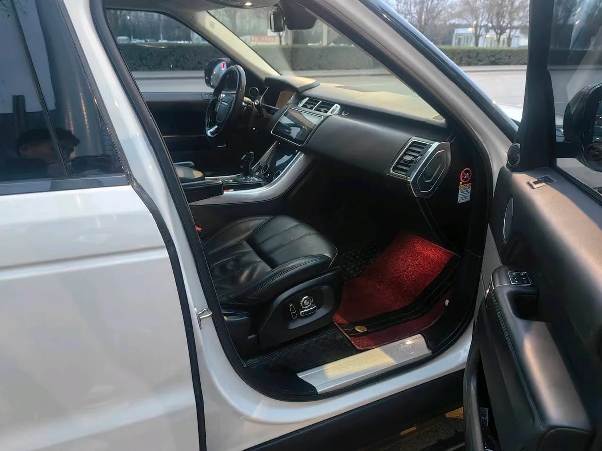 Land Rover 2016 3.0 SC V6 SE 2